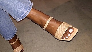 Belle Hadja Pretty Feet of the Night