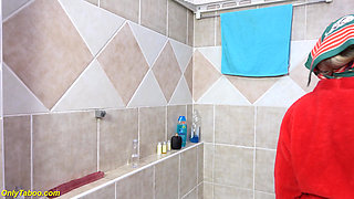 72 years old grandma prolapse her pussy