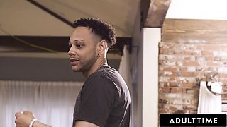 Striking Victoria Voxxx and Donny Sins - deep throat porn - Adult Time