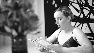 Ode to Hysterical Literature Featuring Charlie Forde, Amber Moore