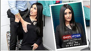 Vikki Valentine And Ryan Mclane In Hot Babe With Tattoos Spreads Her Legs In Security Office And Gets Fucked On The Desk
