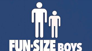 Twink bottom pounded hard by huge DILF