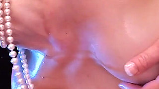 Mature Woman with Overflowing Sex Appeal! Maebari. Dancing, Fucking Sprits!