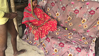 Indian desi housewife lund ko malish Kiya aur gand chudai ki