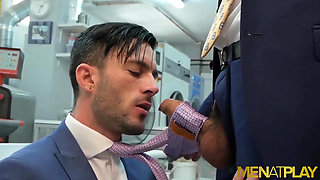 MENATPLAY - Hunk Andy Star and Dario Beck ass breed hardcore