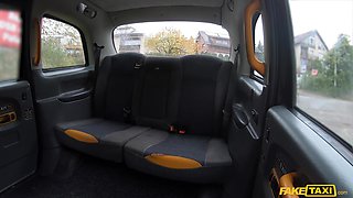 Luna Dark’s Shy Passion in Taxi with Heat