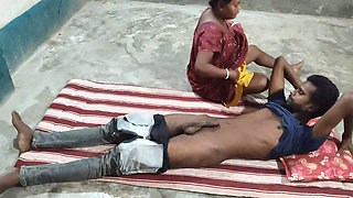 Pados ki desi bhabhi ko desi style mein chudai ki