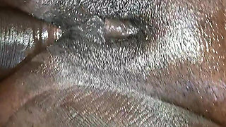 Her Ass Was Successfully Deflowered, She Screamed so Much She Loved It.