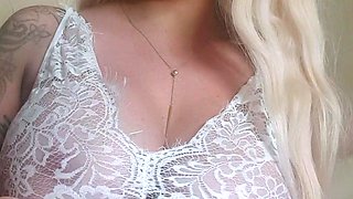 Big boobs webcam slut toys her asshole