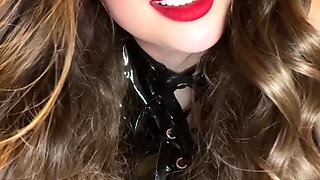 Smoking Leather Mistress Lends Out Her Favorite Toy