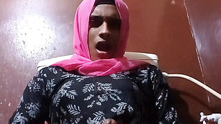 Desi hijabi gay femboy homemade masterbation