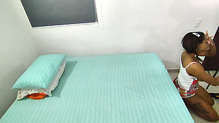 Morocha Colombian Takes the Neighbor's Milk in Pereira