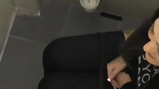 Das Glory Hole Am Busbahnhof