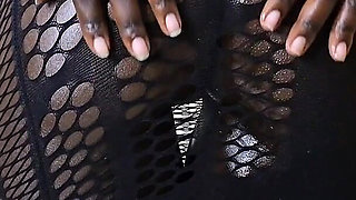 Slim Thick Babe Loves Shaking Her Ass
