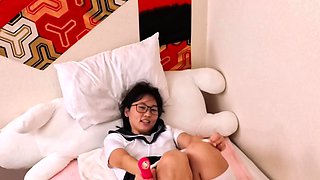 Playtime with a submissive Japanese girl