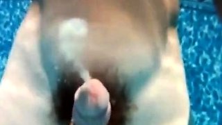 23 Massive Squirts: Amateur Underwater Adventure