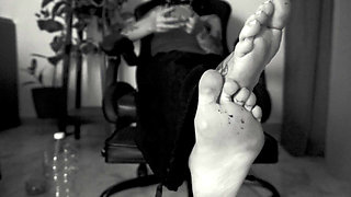 Hey Loser Watch My Dirty Feet Your Italian Goddess