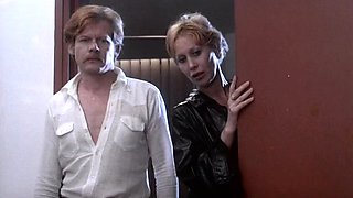 busty blonde babe natural boobs big breasted babe di