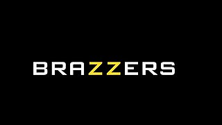 Measuring Up! - Marica Hase, Lulu Chu / Brazzers