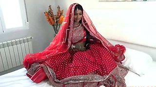 Yasmina Khan An Indian Virgin Wife Portrays In A Hardcore