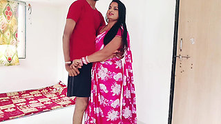 Gas Cylinder Delivery Boy Sexes Rhea Bhabhi in Desi Style