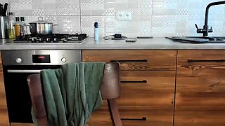 Masturbating piss fetish slut toying her ass