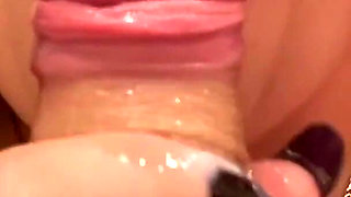 Jeg Fik Ham Til at Komme I Munden, Det Saftigste Blowjob!