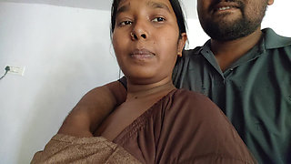Dhire dhire davar aapne bhabhi ke boobs kiss kiya aaur bhabhi khush ho gai.