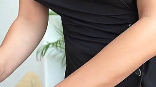 Deep Blowjob, Oily Handjob and Facial in a Massage Salon!