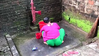 I suddenly see my step aunty cleaning clothes I went behind her and started fucking her ass
