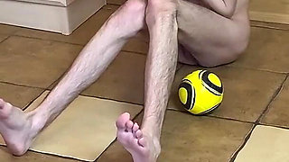 Crazy Kicking Into His Fucking Testicles! We Make Sperm Porridge in His Crotch! - Dave Moon - Jennifer - Bbusting (ballbusting)