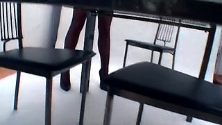 Blonde Hottie Stretches Wide with Dripping Bottle Insertion