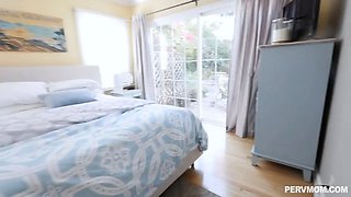 Step-mother Cherie Deville wants to get pregnant - pervmom