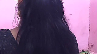 A Mature Woman Refused Sex and I Hugged Her Gently and Had Sex with Her