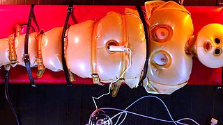 Amateur CDin latex dildoing