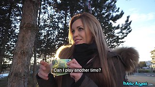 Erik Everhard’s Wild Cum Tasting in Public Heat