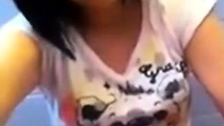 Amateur Asian Girl in Glasses Masturbating